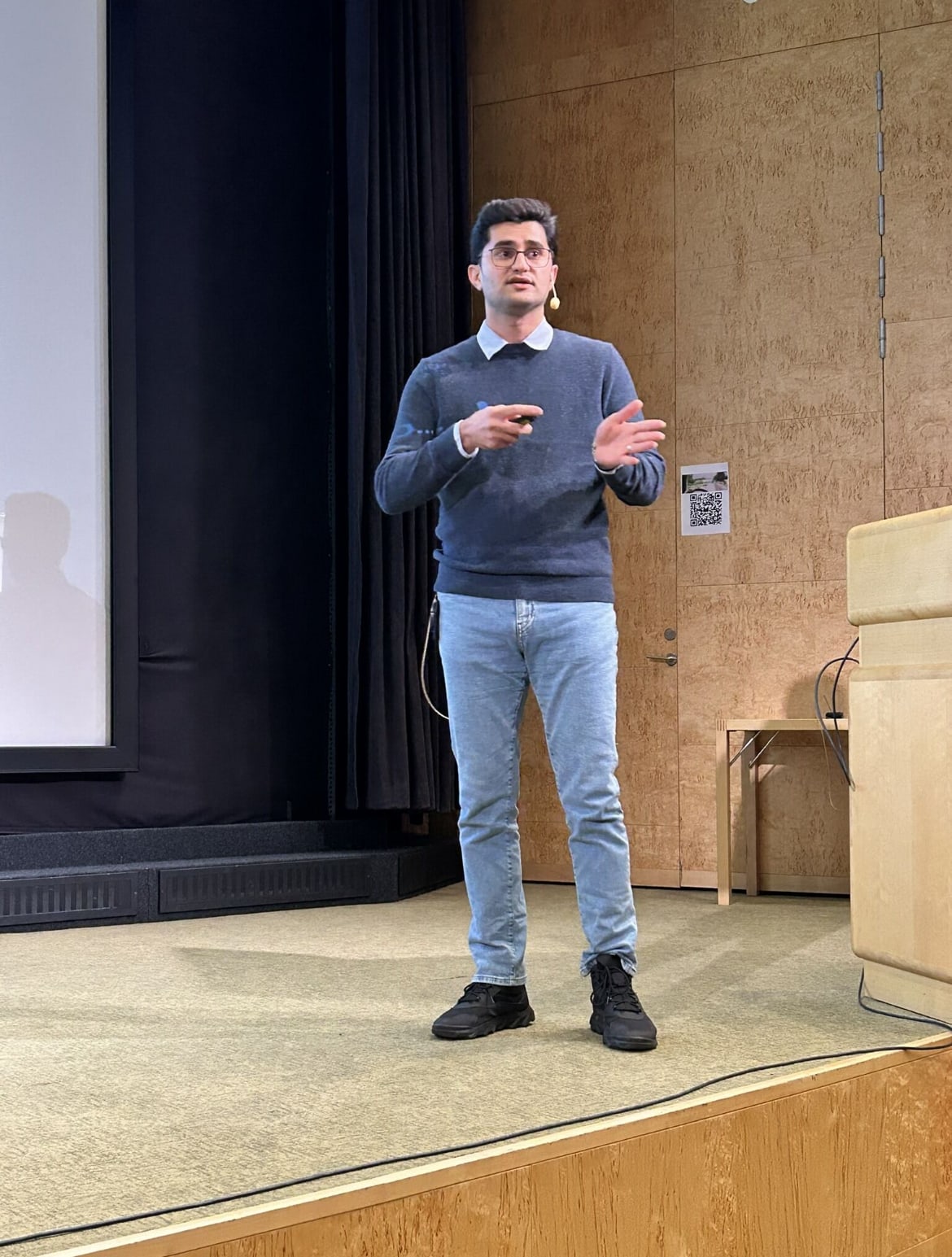 Mohammad Khalili presenting