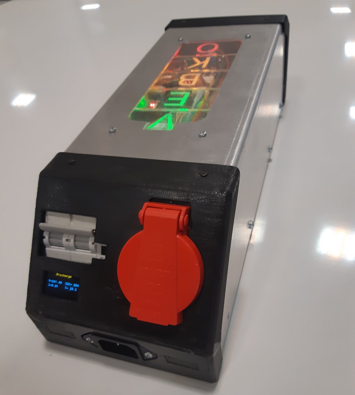 Portable lithium-ion battery pack